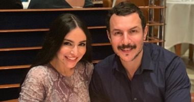 باسل خياط يحتفل بعيد ميلاد زوجته فى دبى