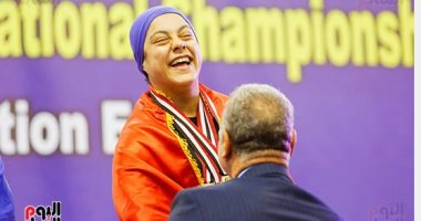 سارة سمير تعود من كولومبيا الأحد محملة بثلاث ذهبيات عالمية