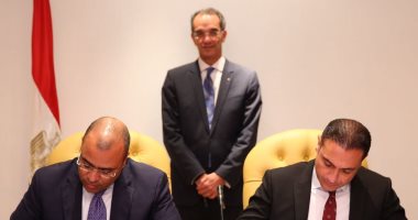 المصرية للاتصالات وفايبر مصر يوقعان اتفاقا للتعاون بمجال الكابلات البحرية 
