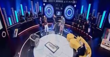 تعليق هشام عباس على استضافته فرقة "واما" الموسيقية بـ"شريط كوكتيل"