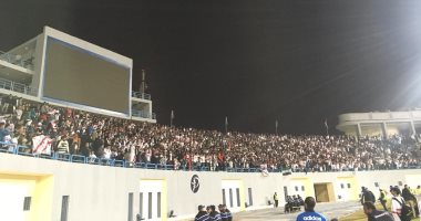 فيديو ..جمهور الزمالك يحيى شهداء الاهلى بالدقيقة 74 