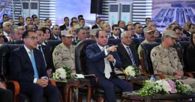صور.. الرئيس السيسي: مفيش دولة فى العالم تقدر تبنى 2 مليون وحدة سكنية فى 7 سنوات