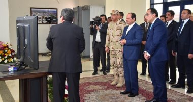 صور.. الرئيس السيسي يتفقد محطة مياه الشرب والصرف الصحى بالخانكة