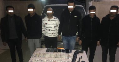 أهالى الخضيرات يطالبون محافظ قنا التدخل لتطهير ترعة بخانس "منظر بشع"
