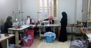 صور.. قصة نجاح شاب بالغربية.. خريج فنون تطبيقية قرر الاعتماد على نفسه