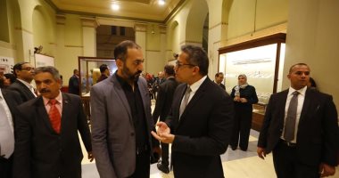 وزير الآثار لـ اليوم السابع: شركة خاصة لتشغيل خدمات فى منطقة الهرم الأثرية بشروطنا.. حصيلة التذاكر فى خزينتنا.. خالد العنانى: جرد المخازن ينتهى فى 2019.. وافتتاح المتحف اليوناني الروماني وقصر البارون أواخر 2019