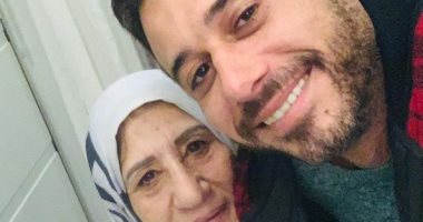 تعرف على رسالة أحمد السعدنى لوالدته فى عيد ميلادها