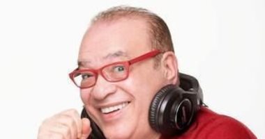 صلاح عبد الله ينضم لأبطال مسلسل "روحين فى زكيبة"