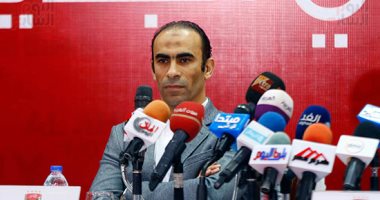 عبد الحفيظ وعدلى ووفد السفارة فى استقبال بعثة الأهلي بإثيوبيا