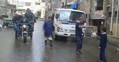 بدء تطبيق منظومة جمع القمامة بـ"الصفارة" فى حى الجمرك بالأسكندرية