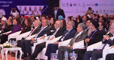 طفل مصرى يابانى بمؤتمر التعليم بالغردقة: أنا بحب مصر وإن شاء الله مصر تستطيع