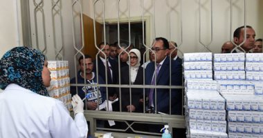 رئيس الوزراء يتفقد مركز الدراسة الطبى لمتابعة مبادرة القضاء على "فيروس سى"