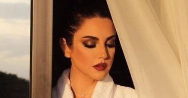 فوتوسيشن آخر السنة .. شاهد درة بـروب الاستحمام × 3 صور