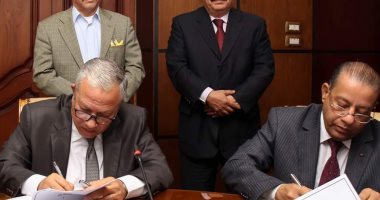 ميناء دمياط يوقع بروتوكول للتعاون مع مصلحة الضرائب
