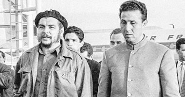 سعيد الشحات يكتب: ذات يوم 18 ديسمبر 1964.. جيفارا يبدأ زيارة للجزائر.. وبن بيلا يمنحه فيلا مقراً للحركات الثورية فى أمريكا اللاتينية