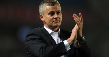 مانشستر يونايتد يحتفى بمرور 24 عاما على ضم مدربه الحالي أولى سولشاير للفريق