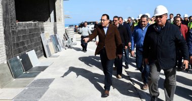 رئيس الوزراء يتفقد عينات تشطيب الأبراج والمنطقة الترفيهية بالعلمين الجديدة