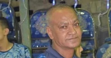 الله يرحمك يا عم حنفى.. وائل رياض يروى ذكرياته مع مشرف غرف الملابس بالأهلى