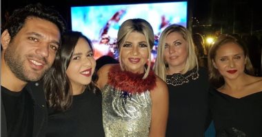 كل سنة وإنتى طيبة.. شاهد نجوم الفن والإعلام يحتفلون بعيد ميلاد الفنانة نيللى كريم