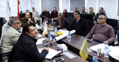 رئيس الوزراء يتفقد المشروعات الجارى تنفيذها بمدينة العلمين الجديدة
