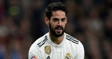 بعد تجديد عقد كروس.. إيسكو يدرس الرحيل عن ريال مدريد