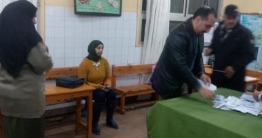 صور.. بدء عمليات فرز صناديق الاقتراع بالانتخابات التكميلية للبرلمان فى زفتى