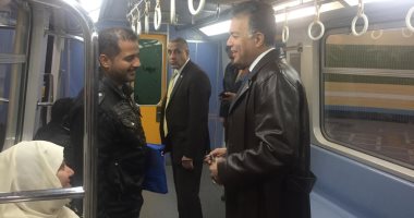 وزير النقل يفاجئ محطات الخط الثالث للمترو بتفتيش بعد منتصف الليل