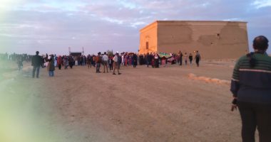 فيديو وصور.. محافظ الفيوم يشهد تعامد الشمس على معبد قصر قارون