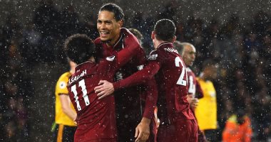 وولفرهامبتون ضد ليفربول.. محمد صلاح يصنع وفان ديك يسجل الثانى للريدز 