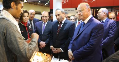 محافظ القاهرة يتفقد اعمال تطوير شارع ترعة الإسماعيلية بالزاوية الحمراء