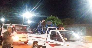 صور.. حملة إشغالات ليلية على المقاهى المخالفة بمدينة العياط