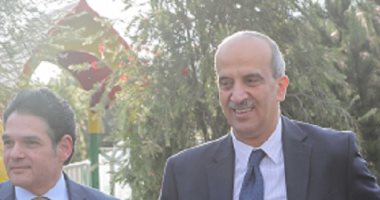 سفير مصر بإثيوبيا يدعو رئيس بعثة الأهلى إلى مأدبة عشاء