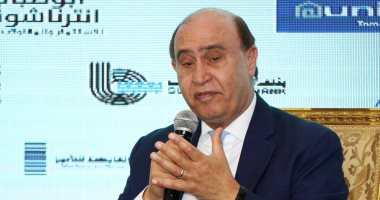 "مميش": 232 سفينة تعبر قناة السويس بحمولة 15.5 مليون طن فى 5 أيام