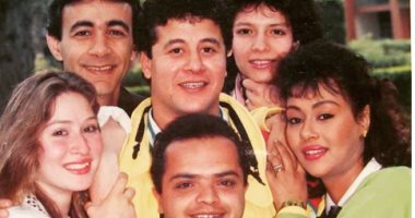 شاهد.. نهى العمروسى تنشر صورة تجمعها بزوجها الراحل ووائل نور ومحمد هنيدى
