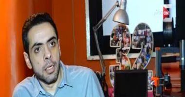 "كل يوم" يعرض تقريراً عن شاب ذى قدرات خاصة يتحكم فى منزله عن بعد