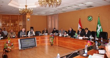 محافظ الشرقية: تخصيص شقة لشاب كفيف من وحدات الأولى بالرعاية