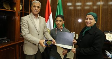 صور .. محافظ المنوفية يكرم الرياضيين الحاصلين على مراكز متقدمة فى البطولات