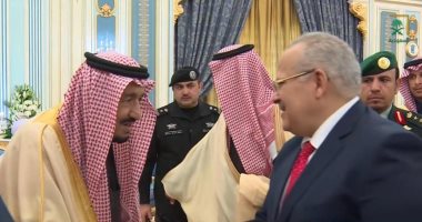 رئيس جامعة القاهرة: لا يوجد دستور مثالى.. وما يصلح لحكم دولة لا يصلح لأخرى