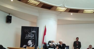 على الدين هلال يصف السادات بـ "الشخصية الفريدة" فى التاريخ
