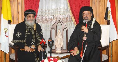 البابا تواضروس فى بطريركية الأقباط الكاثوليك للتهنئة بعيد الميلاد