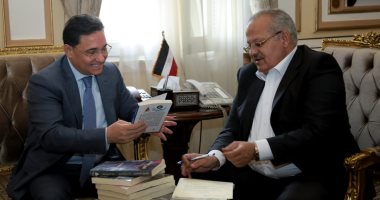 عبد الرحيم على: اتفاق مع جامعة القاهرة على إعفاء أبناء شهداء ومصابى الإرهاب من المصروفات