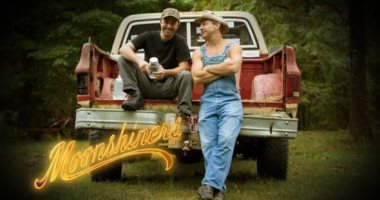 الموسم الثامن من مسلسل Moonshiners يعود فى يناير