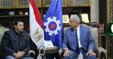 محافظ السويس يستقبل وزير الرياضة لتفقد المنشآت الرياضية بالمحافظة