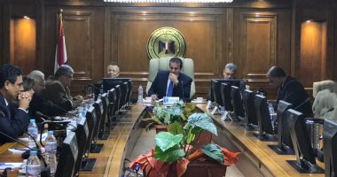 وزير التعليم العالى يرأس اجتماع صندوق العلوم والتنمية التكنولوجية