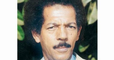 رحيل الشاعر محمد أبو دومة عن عمر يناهز الـ74 عامًا 