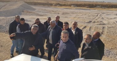 نائب وزير الإسكان يتفقد عدد من مشروعات مدينة القاهرة الجديدة