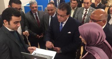 وزير التعليم العالى يتفقد أعمال تطوير معهد بحوث الإلكترونيات