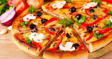 عشان بتخليهم فرحانين.. "البيتزا" الوجبة المفضلة لـ52% من الإيطاليين