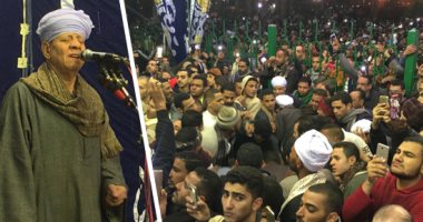صور وفيديو.. أمطار وطقس بارد فى الليلة اليتيمة لذكرى استقرار رأس الحسين.. المئات يتوافدون للاستماع لياسين التهامى.. وصعايدة يرقصون بالعصا على أنغام المزمار.. والزائرون يواجهون موجة البرد بـ "البليلة" الساخنة
