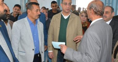 محافظ سوهاج يفتتح أعمال تطوير وإنشاء مدرستين ببرديس والعمارنة.. صور